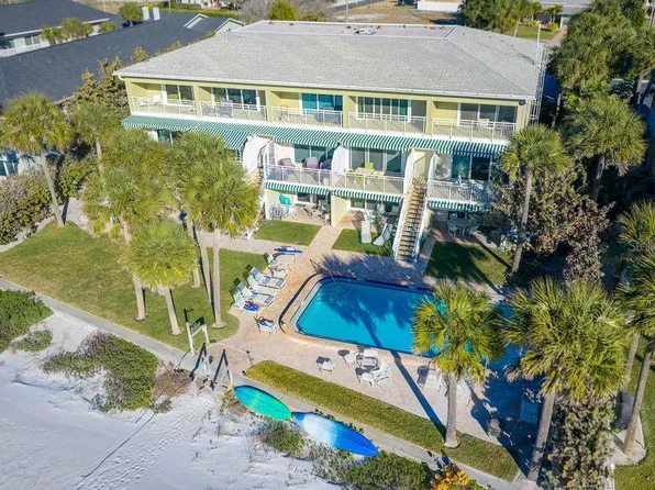 2300 Gulf Blvd APT D1, Belleair Beach, FL 33786