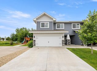 25905 Oriole St, Elko New Market, MN 55054