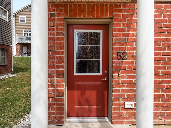 3rd image of 3025 Singleton Ave #52