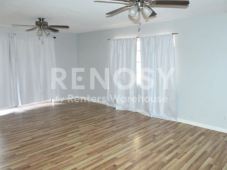 8420 E Edgemont Ave — Photo 8