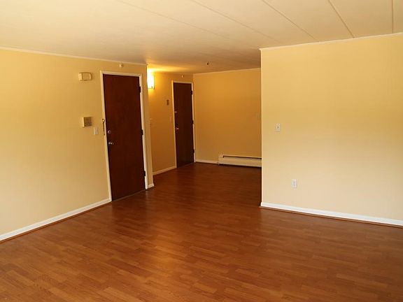 4th image of 20 Nelson Dr APT 2A