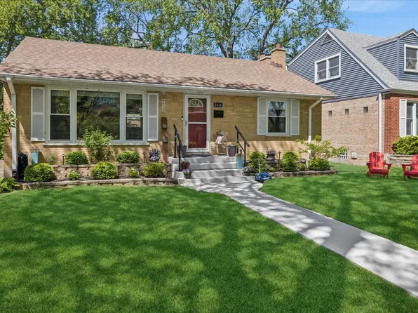 1616 Fowler Ave, Evanston, IL 60201