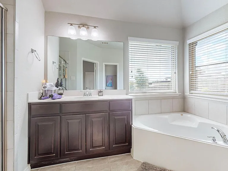 997 Shady Lane Dr — Photo 23