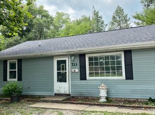 713 N Maplewood Dr, Rantoul, IL 61866