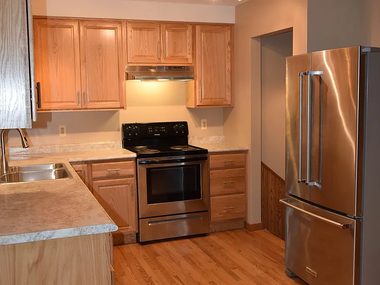 1140 Hull Ave — Photo 12