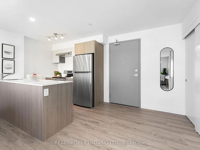 100 Manett Cres #415 — Photo 11