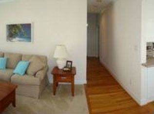 1 Huntscroft Ct, Durham, NC 27713