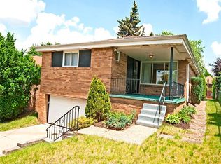 4361 Lydia St, Pittsburgh, PA 15207