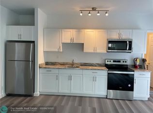 1108 N Victoria Park Rd #2, Fort Lauderdale, FL 33304