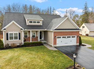 16 Font Grove Rd, Slingerlands, NY 12159