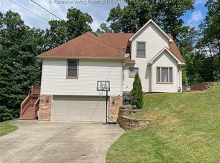 237 Sisco Trl, Hurricane, WV 25526