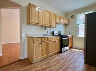 6942 64th Pl FLOOR 2, Ridgewood, NY 11385