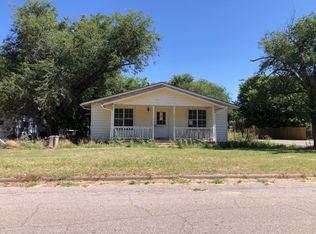 522 Davis St, Tipton, OK 73570