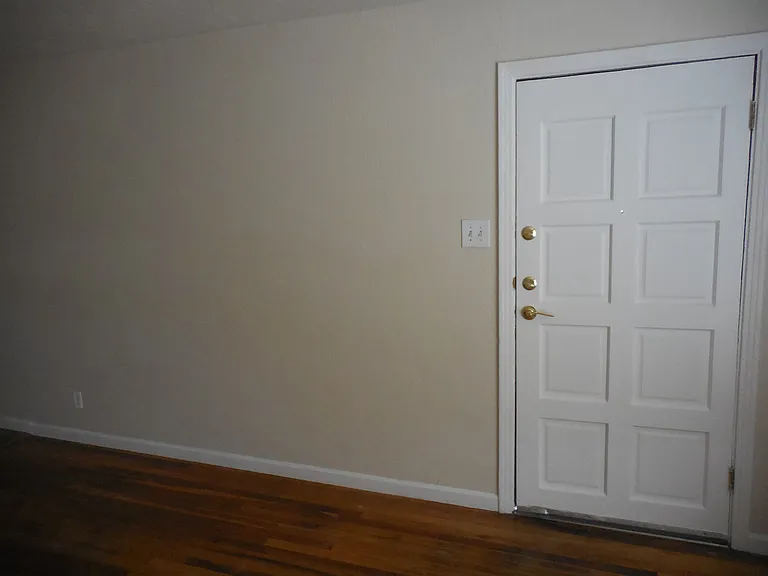 701 W Yandell Dr #12-1 — Photo 5