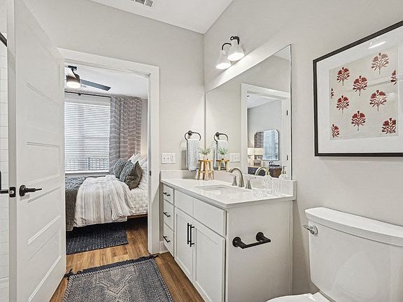 5th image of 719 Gesco St #308