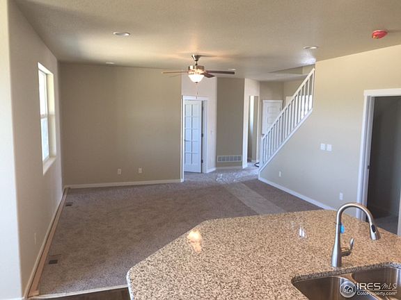 4th image of 1571 Sierra Plaza St