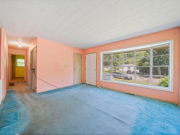 5th image of 69 Pilgrim Rd