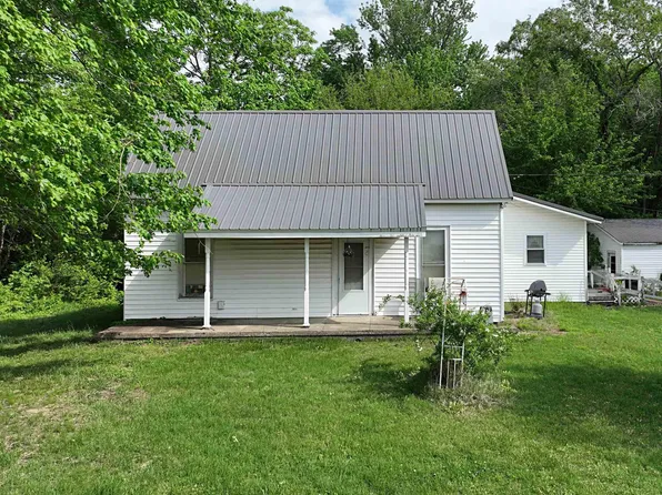 1106 Wykoff Ln, Washington, IN 47501