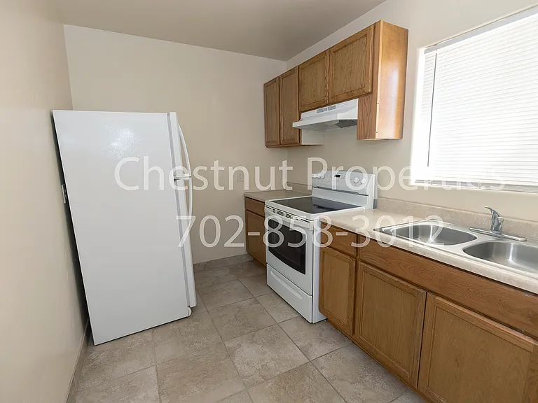 121 W Fleming Ave #121 — Photo 10