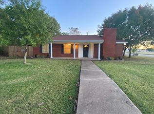 1702 SE 11th St, Mineral Wells, TX 76067