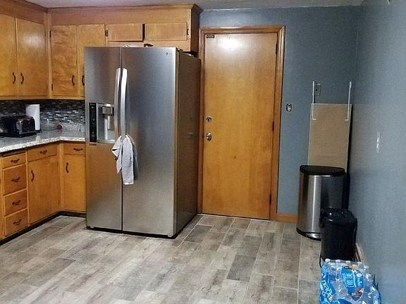 another kitchen photo