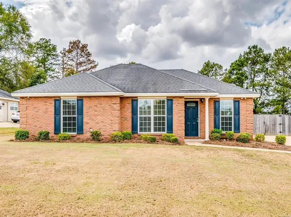 146 Longwood Trl, Pike Road, AL 36064