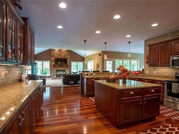 5th image of 2037 Pierce Bluffs Dr