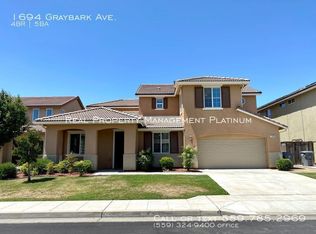 1694 Graybark Ave, Clovis, CA