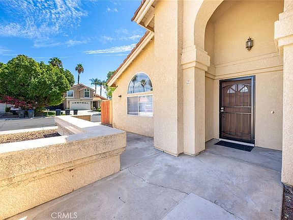 2nd image of 2561 Jeffery Cir