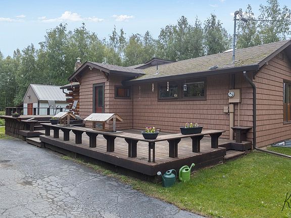 2nd image of 770 Bennett Rd