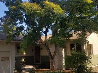 770 NE 11th St, Grants Pass, OR 97526