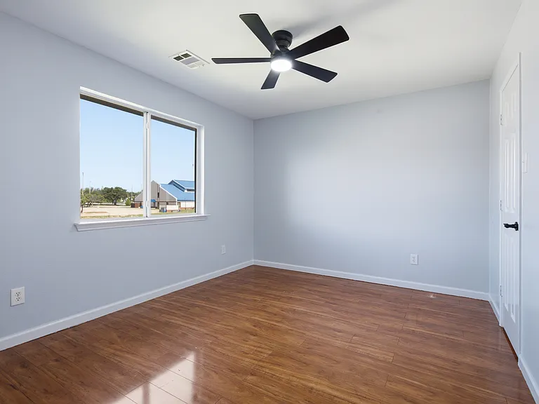 2114 Rustic Ridge Dr — Photo 22