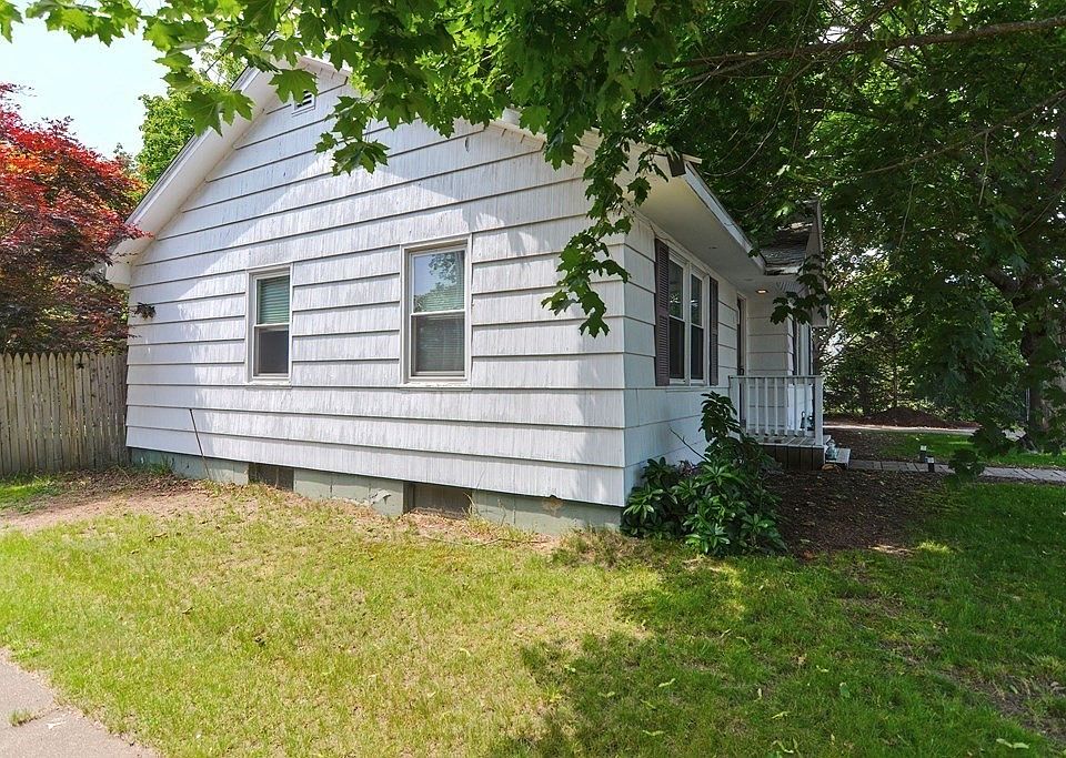 75 Jackson St, Taunton, MA 02780 Zillow