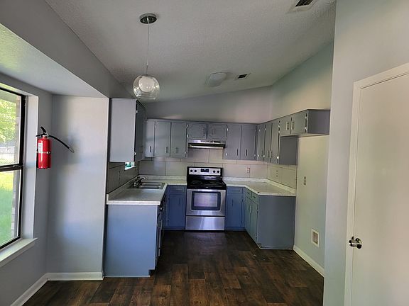 3rd image of 3312 Paintrock Dr