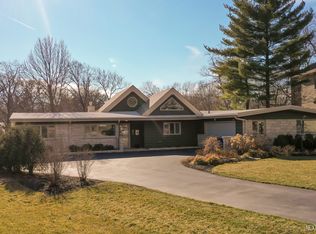 847 Santa Maria Dr, Naperville, IL 60540