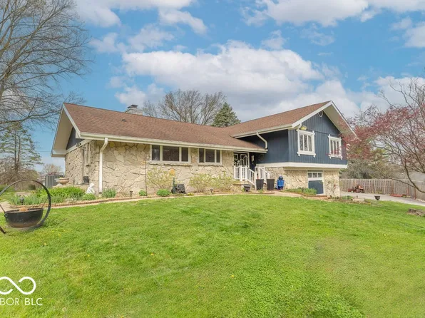 12166 N Bray Rd, Mooresville, IN 46158