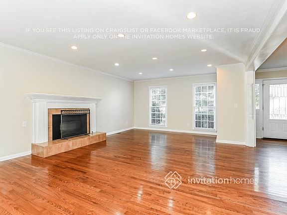 4th image of 125 Astwood Ct