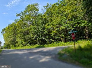 752 Mountain View Dr, Schellsburg, PA 15559