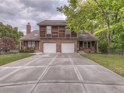 8810 W 77th St, Overland Park, KS, 66204