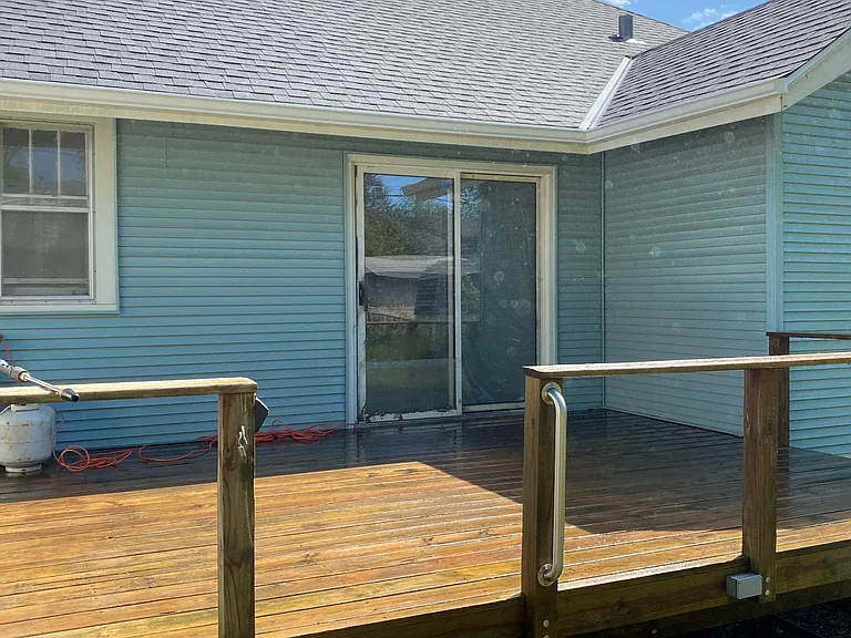 6312 Woolworth Ave — Photo 2