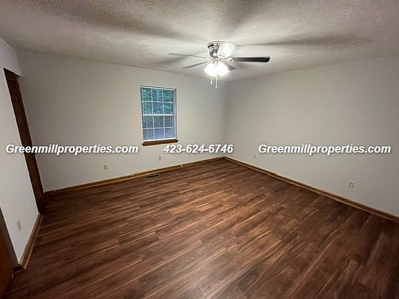 3rd image of 9522 Fuller Rd #A