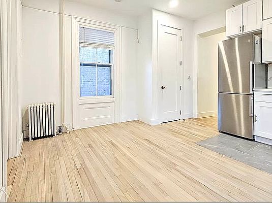 4th image of 111 S Oxford St APT 6A