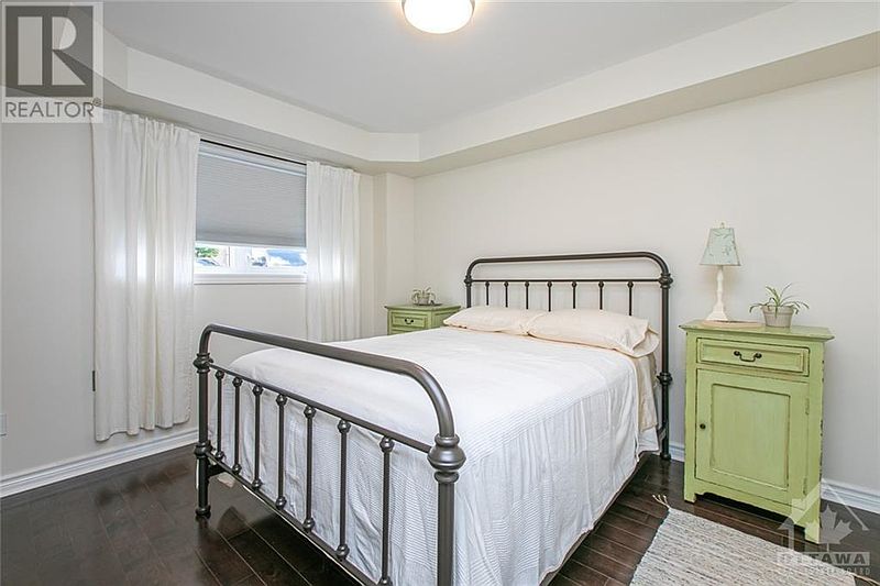 Ottawa Apartment for rent - 2 Bedrooms — photo 9