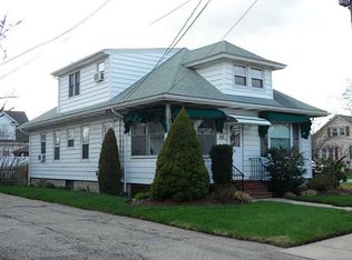 68 Stevens Rd, Cranston, RI 02910