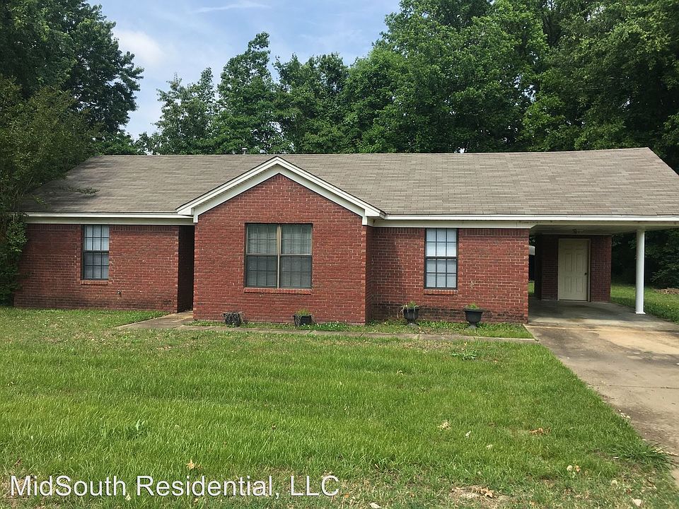 1st image of 275 Colonial Dr