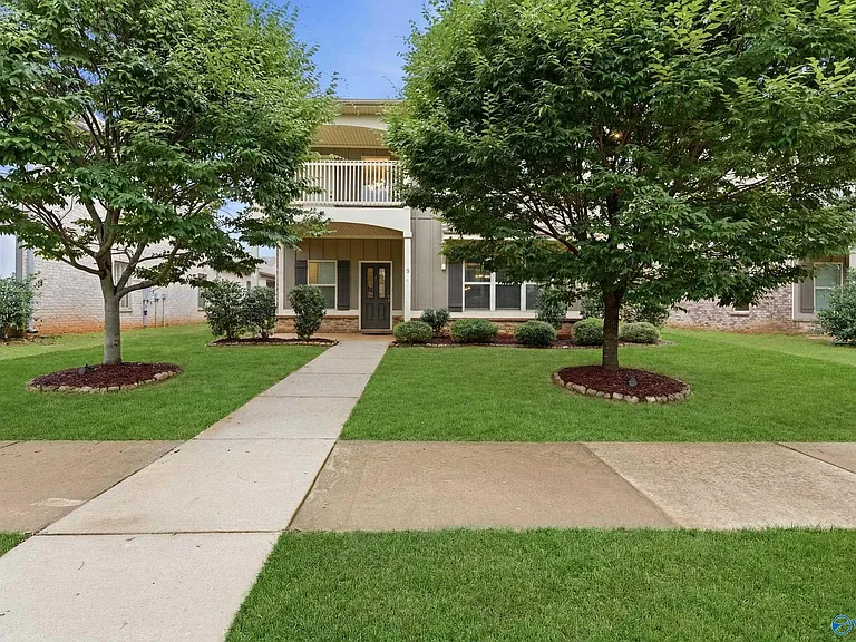 8 Desert Oak Ct — Photo 25