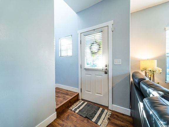 5th image of 10899 S Tahoe Way