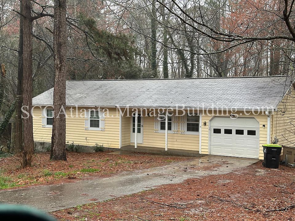 1st image of 200 Pinehurst Dr