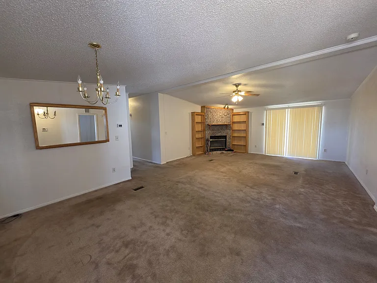 6816 Hallmark Ave NE — Photo 6