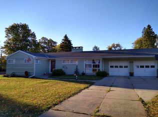 924 University St, Hastings, NE 68901